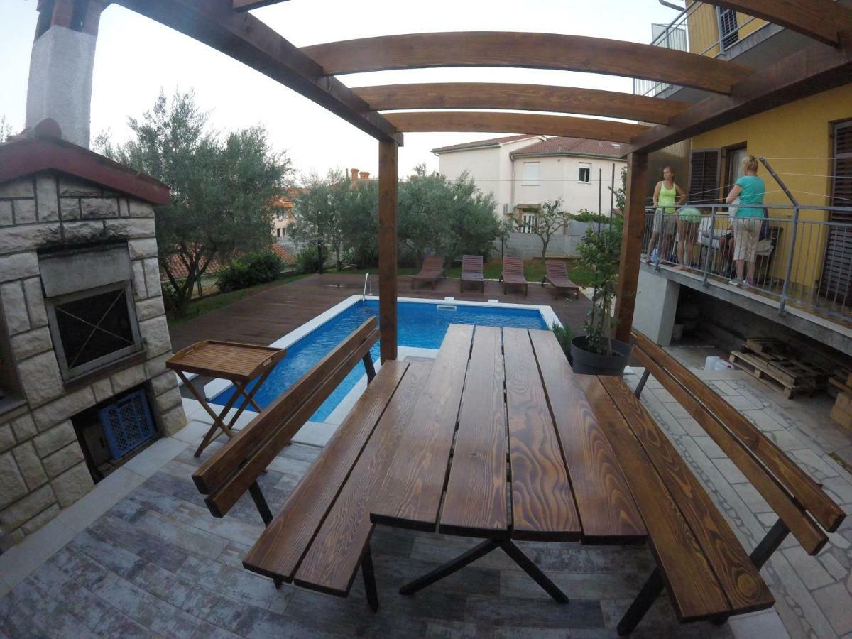Apartments Romy Pula Exterior photo