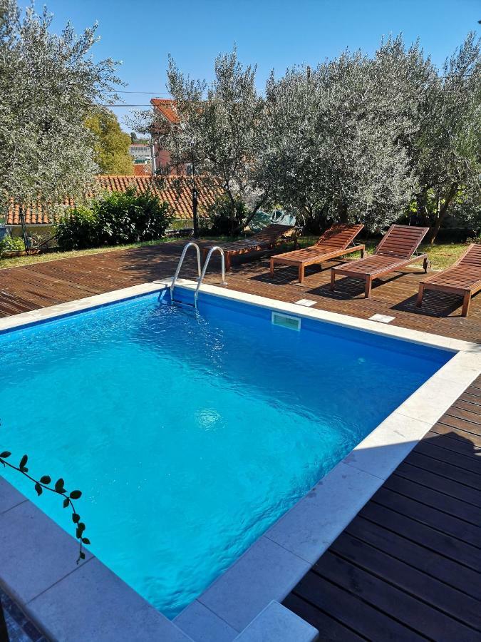 Apartments Romy Pula Exterior photo